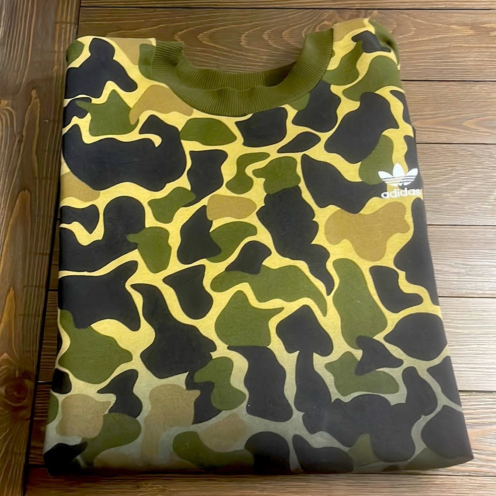 Mens camouflage designed adidas crew neck